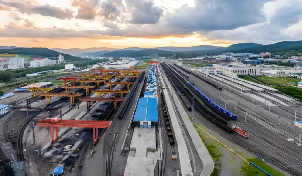 中歐班列擴能、工業絲路平臺雙驅動：釋放貿易出口巨大優勢