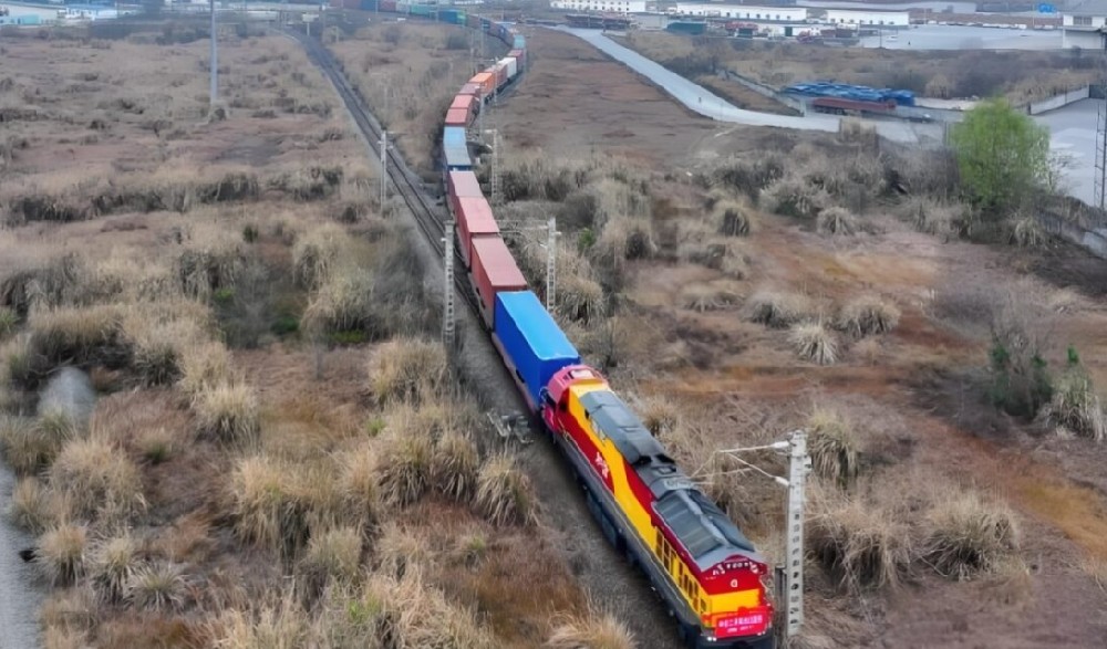 成都中老班列強勢增長40%！工業絲路平臺激活貿易新動能