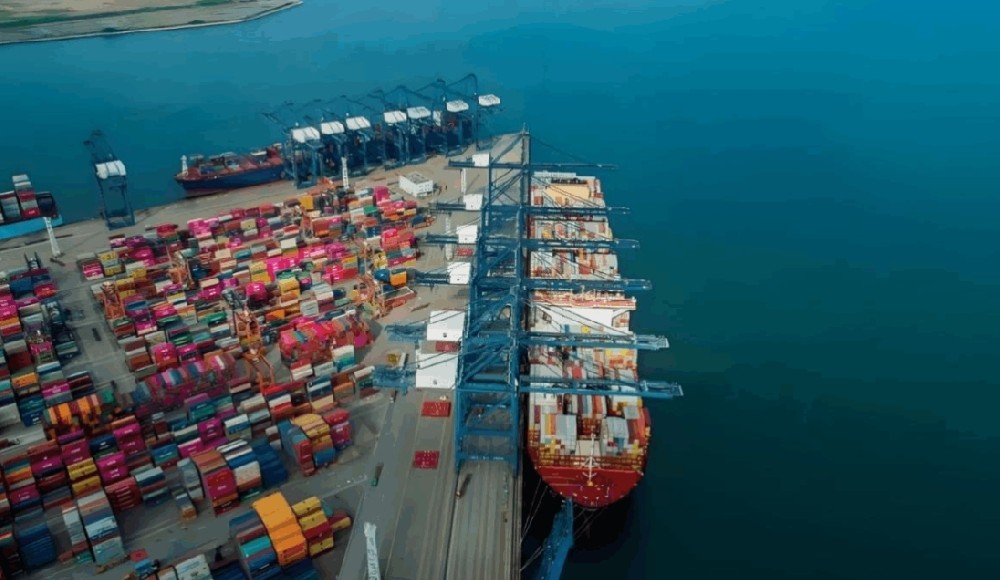 外貿數據彰顯韌性，工業絲路賦能遠航——中國外貿高質量發展的雙重奏