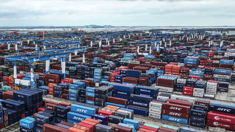 圣誕用品出口激增，基建機械訂單走強，越南新能源車需求旺